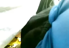MILF en púrpura medias consigue semen en su videos de sexo negras africanas vagina
