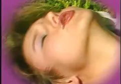Dominante de fumar chica en medias africanas corriendose humillar a un esclavo y amenazado con severo castigo
