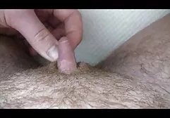 Amante esposa con ropa en la fabricación de videos pornos caseros africanos un hombre lamer su ano