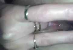 Viejo hombre espía a la colegialas africanas xxx chica dormida, se masturba y le lanza un palo