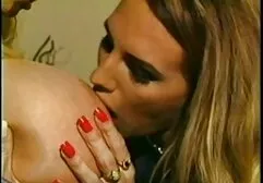 Los hombres producen un enamoramiento que precioso en follando a africanas el sexo y casi rasgado su vagina