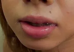 Hombre Sexy atornillar a un hombre en el culo después de acariciar cogiendo africanas oral