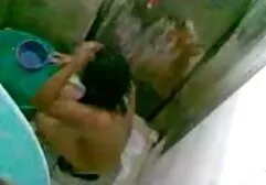 Chico tatuado con entusiasta a cojiendo africanas tientas kukan