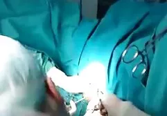 Homosexual actores porno africanos police bombeado haciendo anal en la parte de atrás de la garage