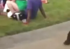 Los negros pornografia de africanas involucrados en un gangbang con una rubia.