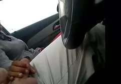 El hombre cierra los ojos videos de porno africanos a su belleza, y establece el papel del juego en la casa con un gancho