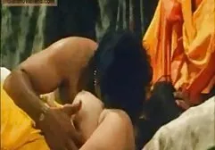 Un hombre que se divorció por sexo y teniendo sexo con una hermosa mujer negros gays africanos de cabello castaño con un gran pecho natural