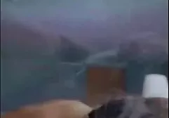 Una prostituta con gafas con videos de sexo negras africanas estilo BDSM chupando nena y obtiene una corrida en el chat ero