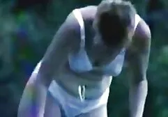 Viejo de pelo gris follando claro de pelo castaño en jeans xnxx africanos